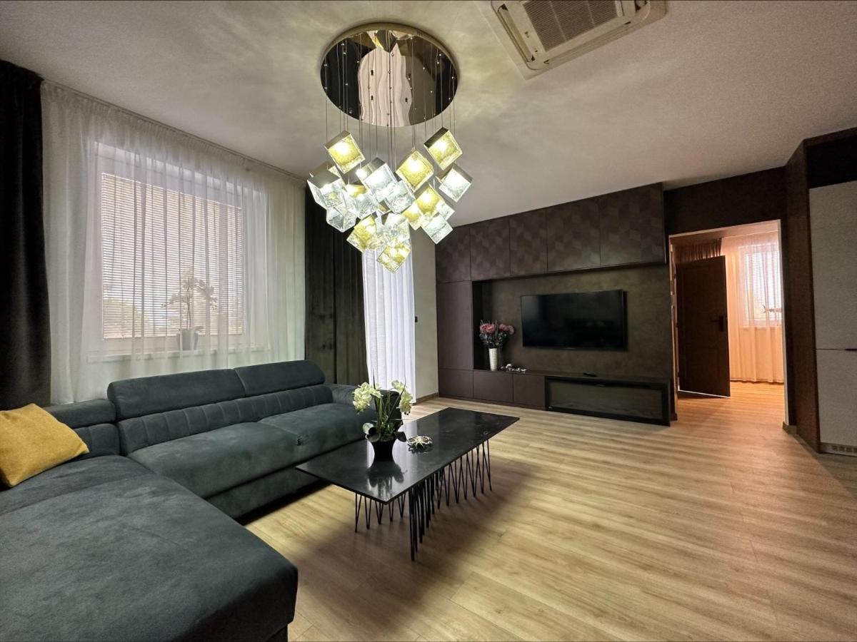 Apartmán Maťko Levice Exterior foto